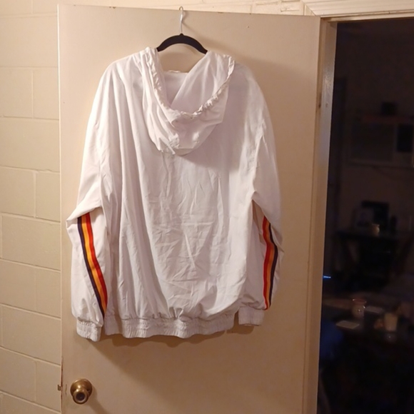 Jacket - Picture 3 of 4